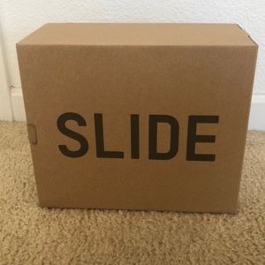 Yeezy Slide Earth Brown